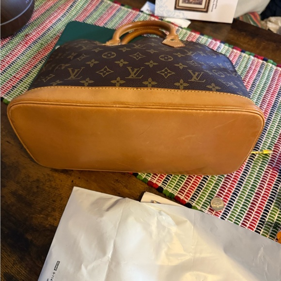 Louis Vuitton Alma BB Handbag PM - Picture 10 of 13